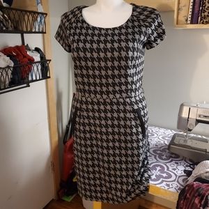 Houndstooth gray and black AB Studio dress